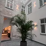 Lejlighed Nr 9 - J26 Luxury Apartment, Jauniela 26 Old - Location *