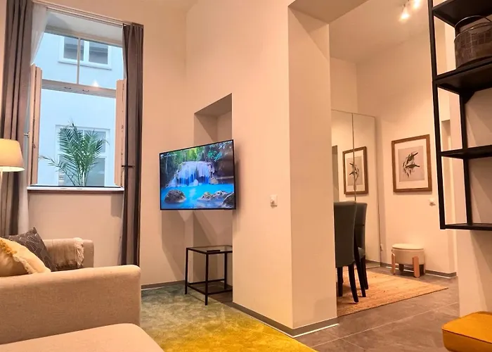 Apartment Nr 9 - J26 Luxury Apartment, Jauniela 26 Old - Location Riga