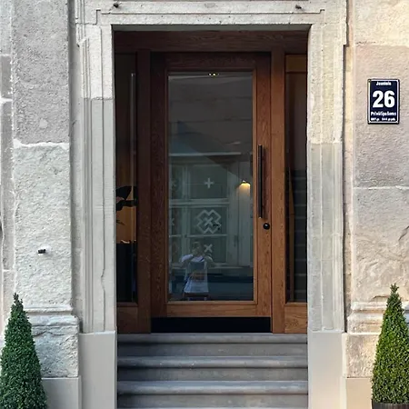 Nr 9 - J26 Luxury Aparthotel, Jauniela 26 Old - Location * Riga